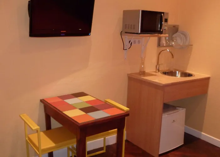 Victor Hugo Otel 2*