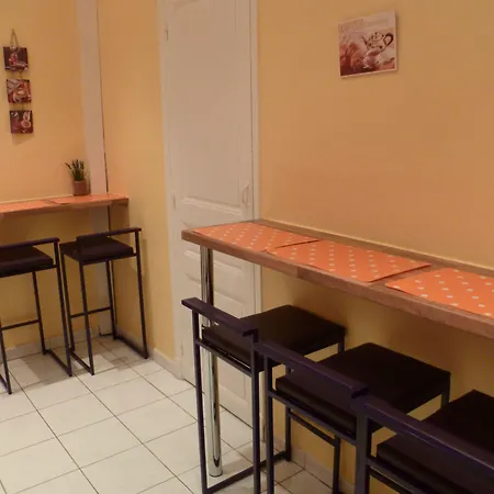 Hotel Victor Hugo 2*