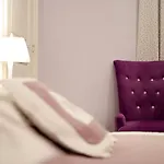 Victor Hugo Hotel 2*