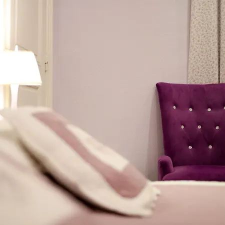 Victor Hugo Hotel 2*