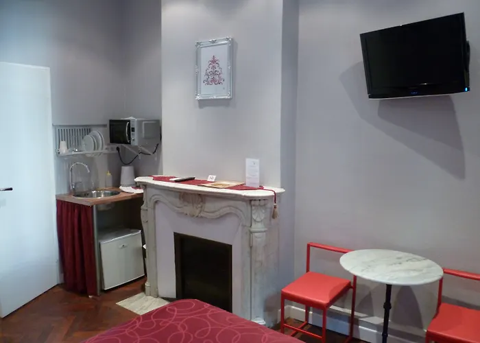 Victor Hugo Hotel 2*