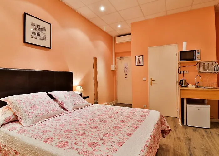 Victor Hugo Hotel 2*